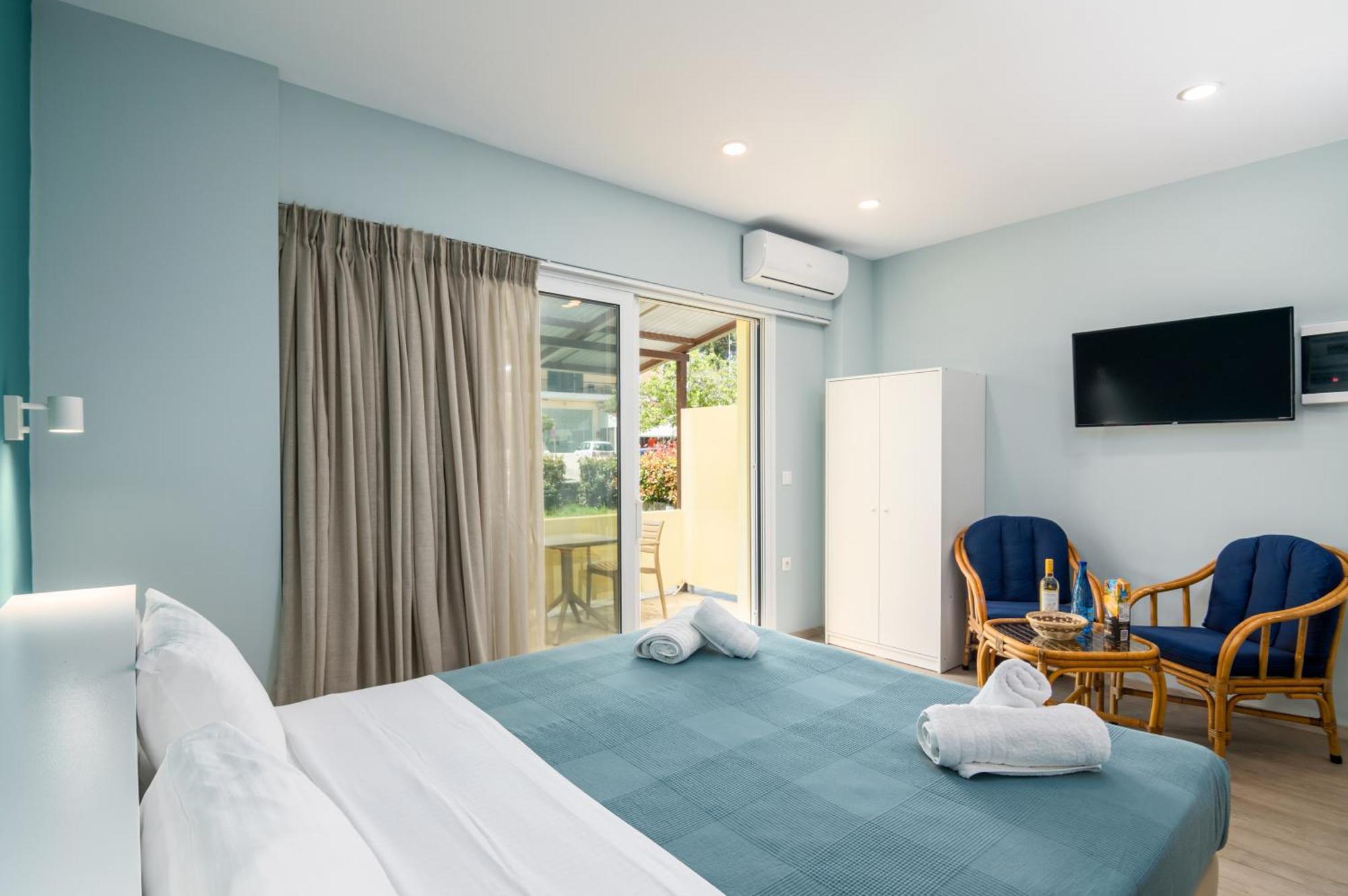 Helion Apartments Guviá Kültér fotó