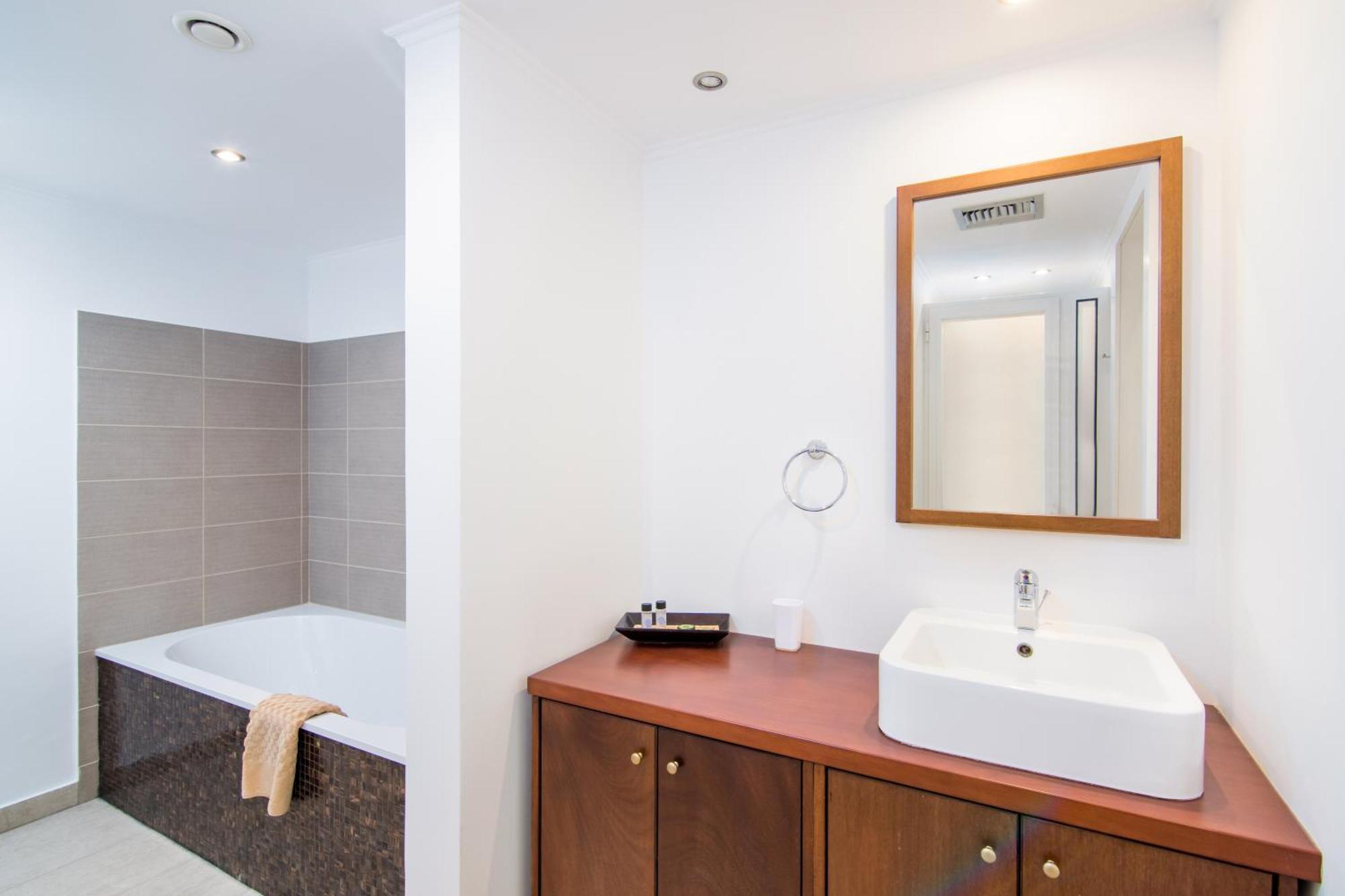 Helion Apartments Guviá Kültér fotó