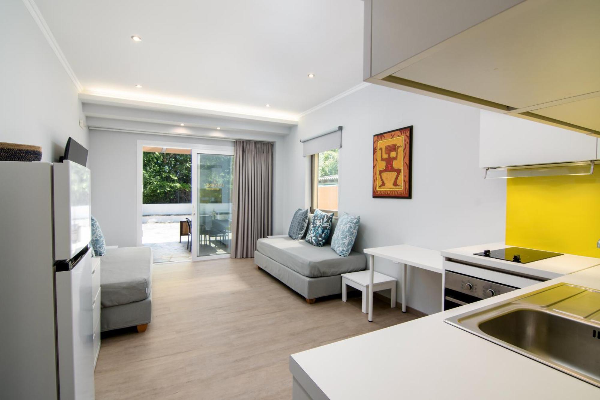 Helion Apartments Guviá Kültér fotó
